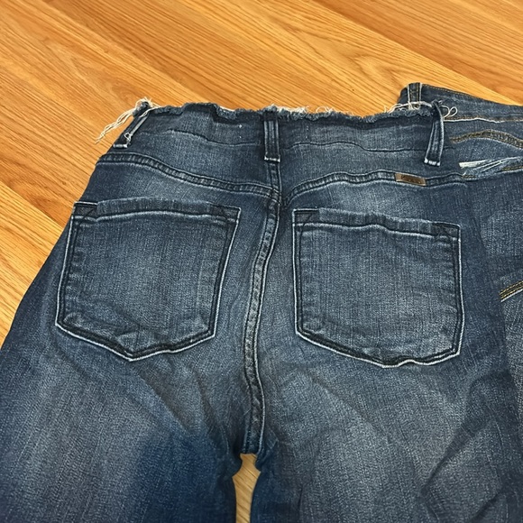 5 pair of KanCan jeans. - Picture 9 of 9